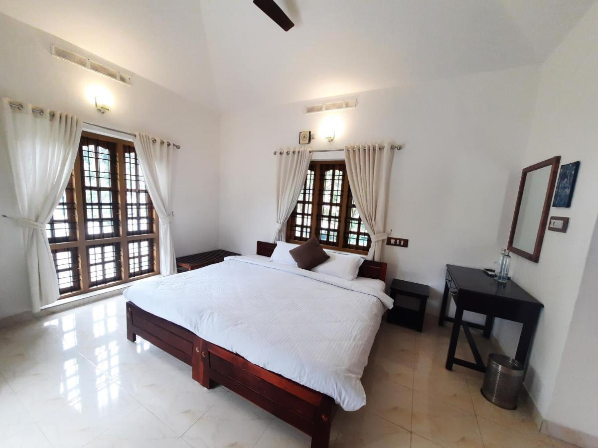 Oriole Homestay Thekkady Extérieur photo