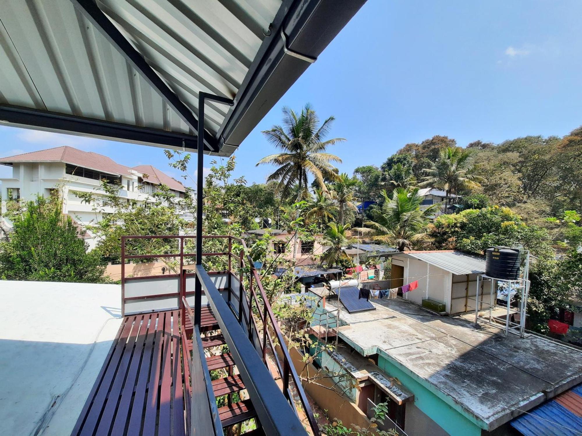 Oriole Homestay Thekkady Extérieur photo