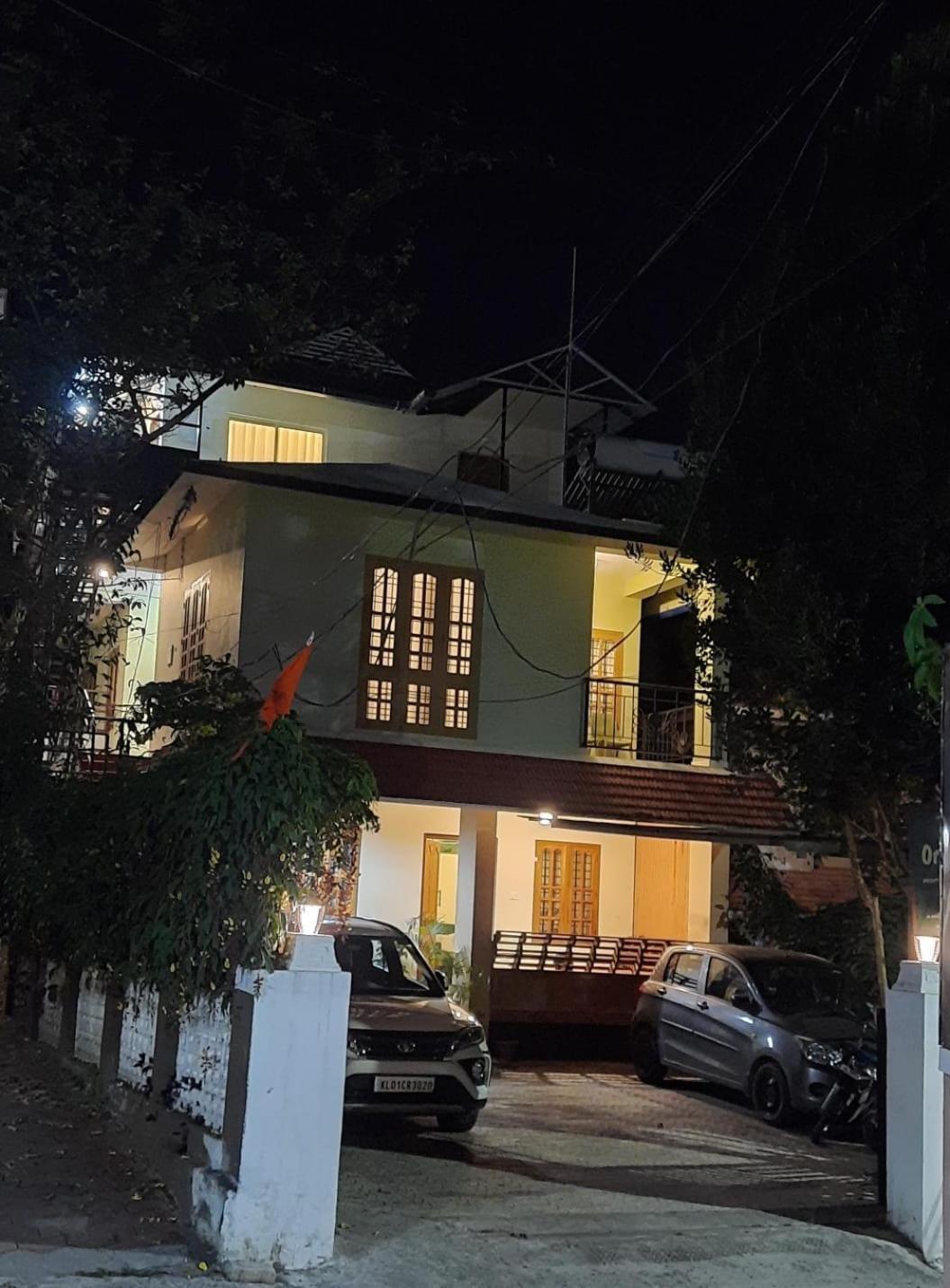 Oriole Homestay Thekkady Extérieur photo