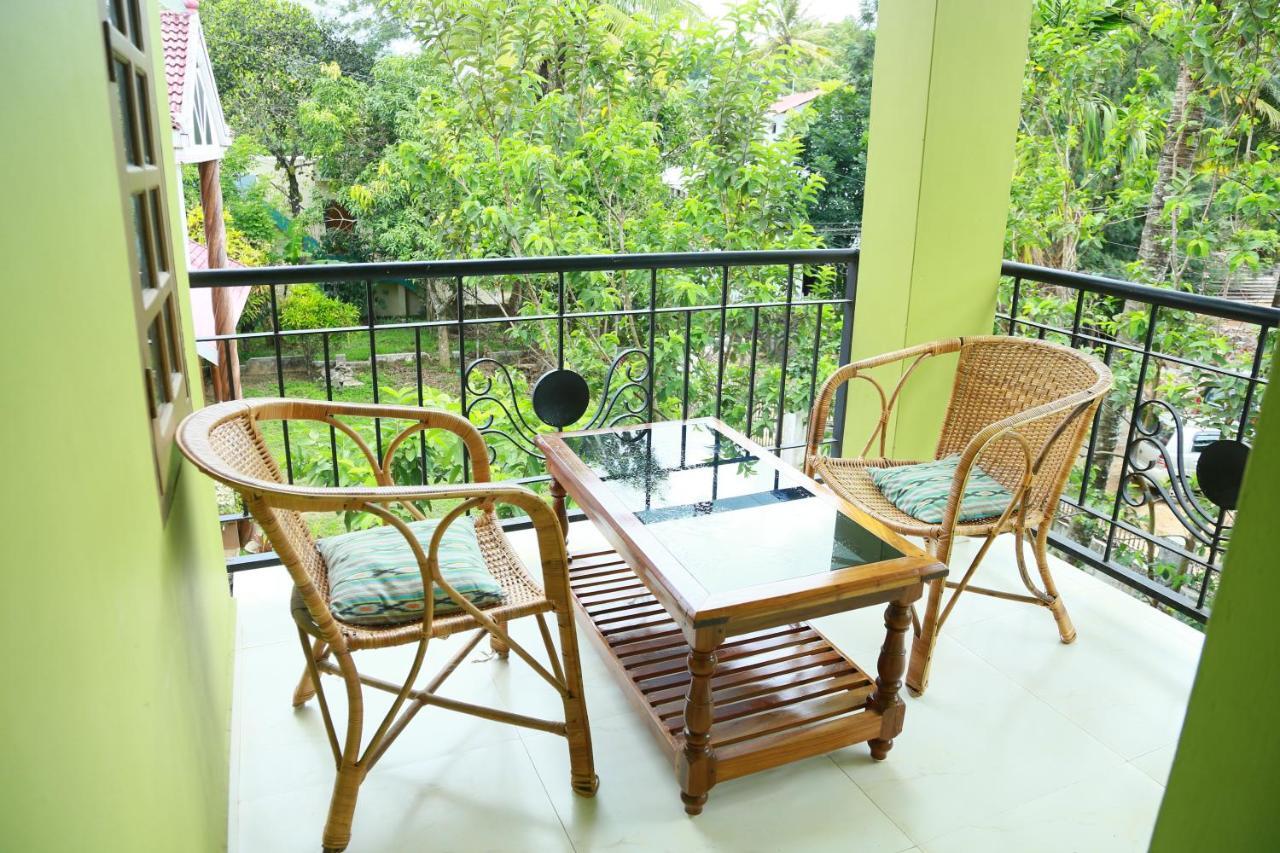 Oriole Homestay Thekkady Extérieur photo