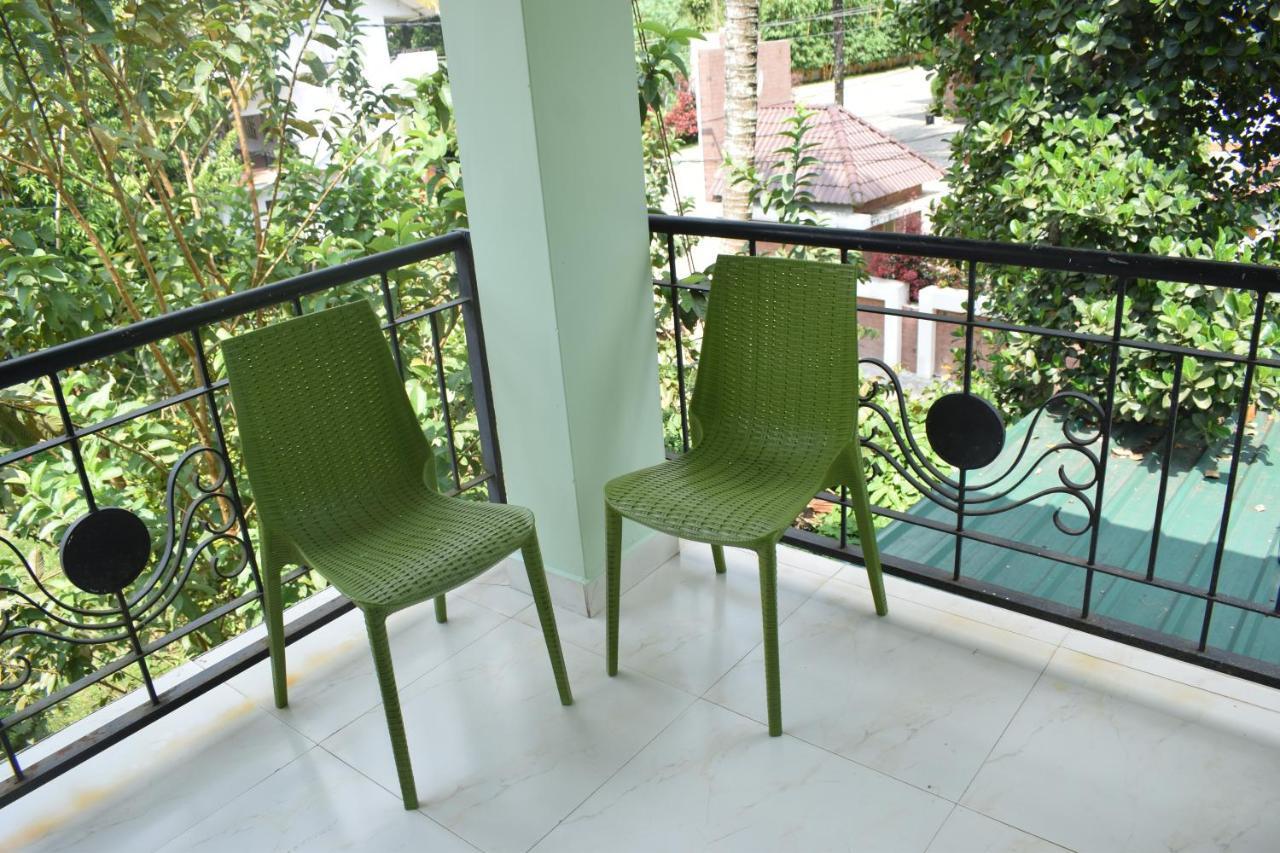 Oriole Homestay Thekkady Extérieur photo